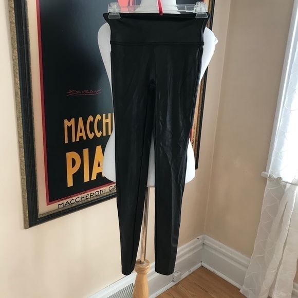 SPANX Like New Black Faux Leather Leggings Style #2437 Size Large - Picture 2 of 12